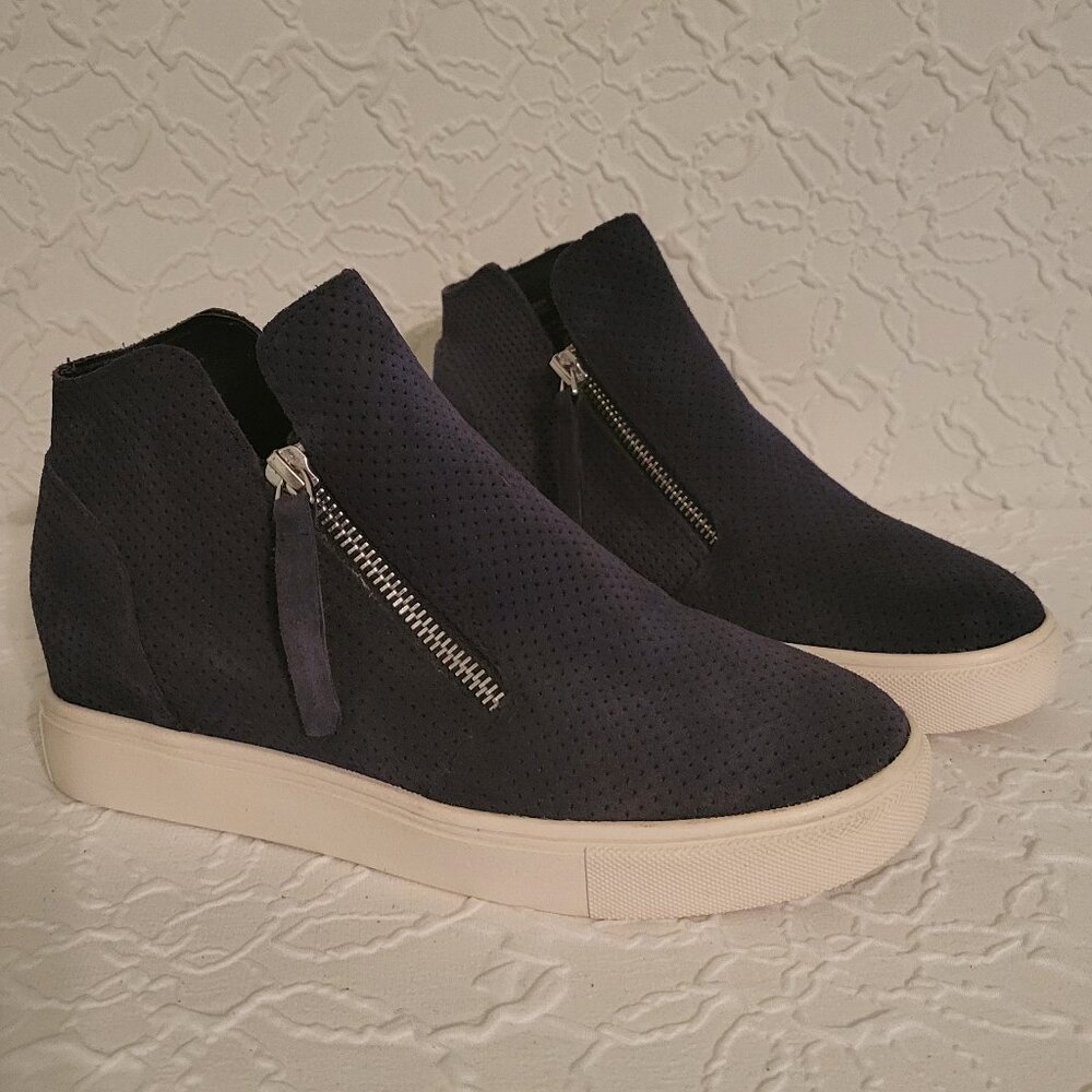 Steve Madden Navy Caliber Platform Hi Top Leather Wedge Sneakers Size 7.5